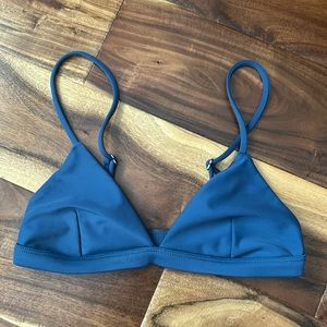 Mikoh Belize bikini top size XS.